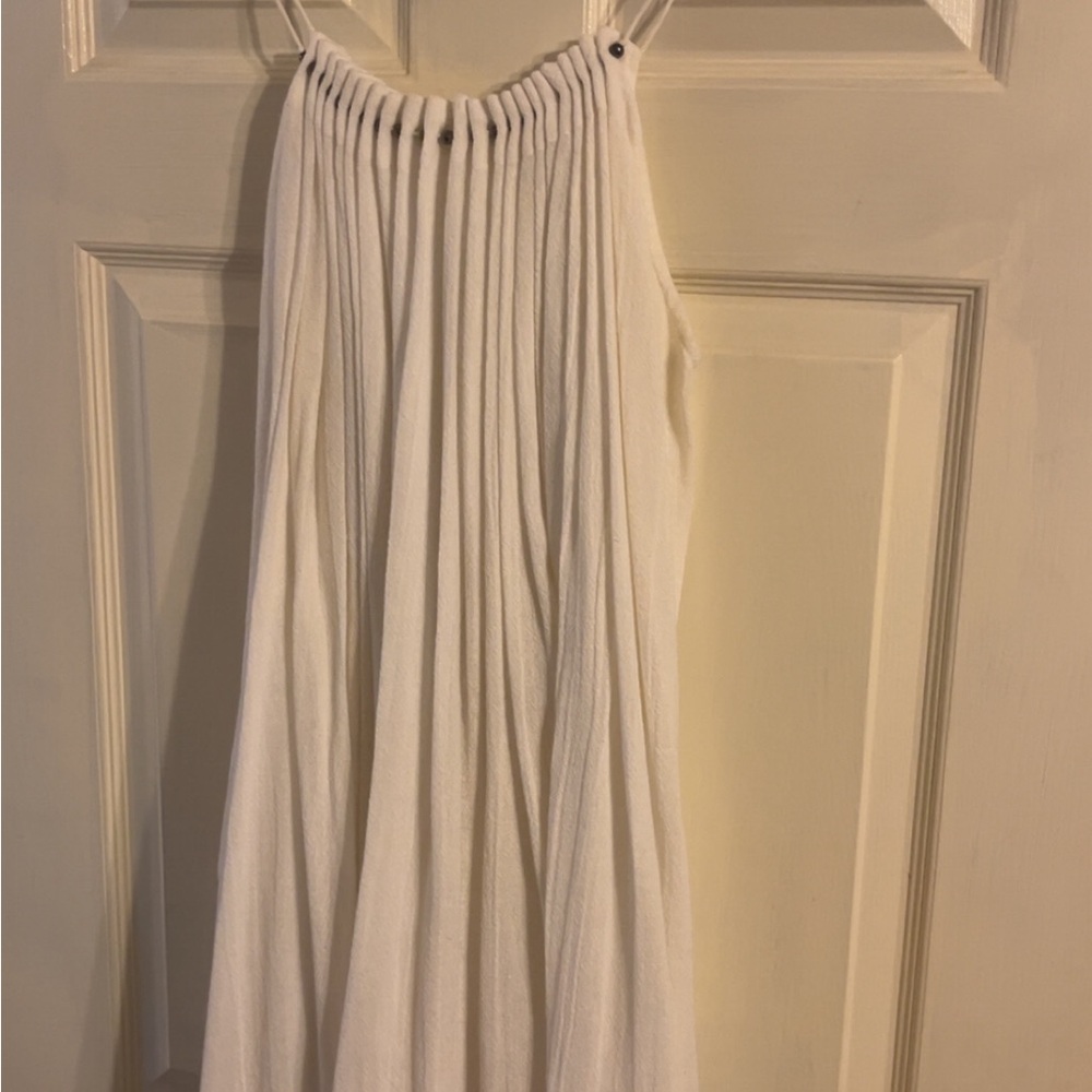 Elegant White Pleated Dress
